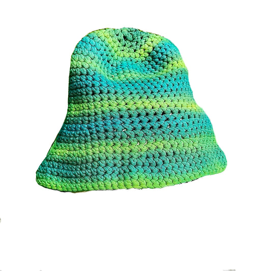 DYED CROCHET BUCKET HAT GREEN